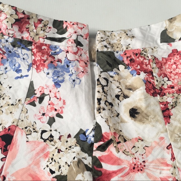 WHBM Full A-line Floral Skirt Sz 10 - Picture 4 of 7